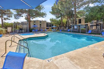 2 Refreshing pools plus spa